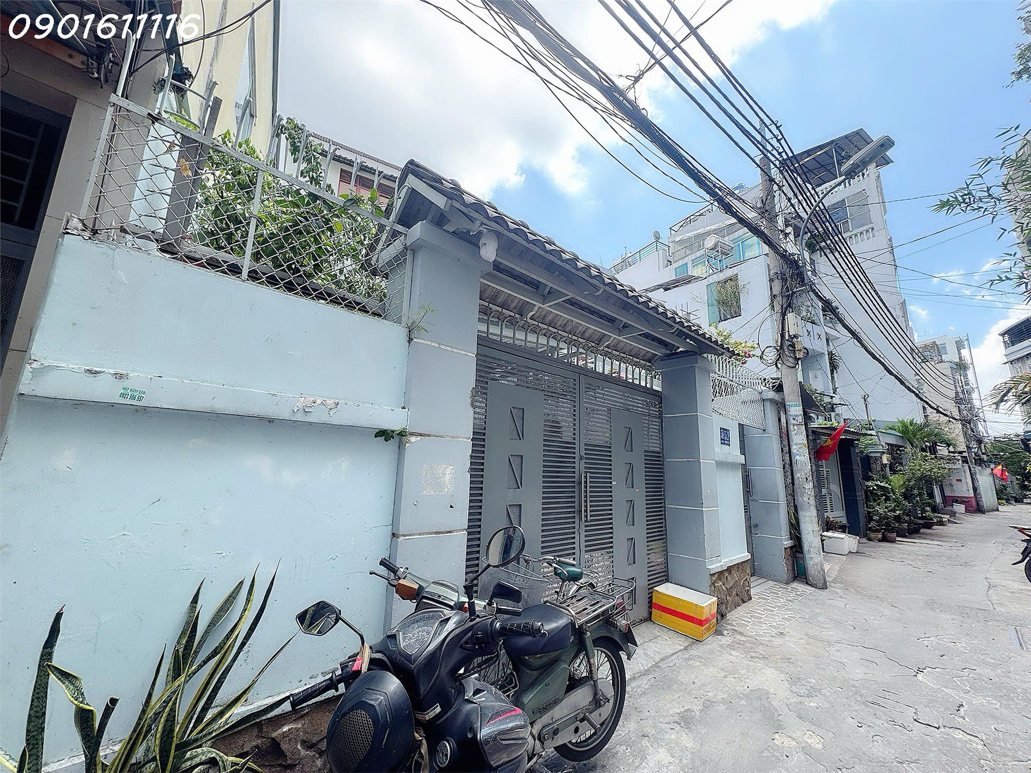  KHÔNG CÓ CĂN THỨ 2 SO SÁNH NGANG SIÊU LỚN 12M*30M - MẶT TIỀN HẺM XE HƠI NGỦ TRONG NHÀ ĐƯỜNG TÔN THẤT THUYẾT, QUẬN 4 - CHÍNH CHỦ BÁN NHÀ 3 TẦNG 