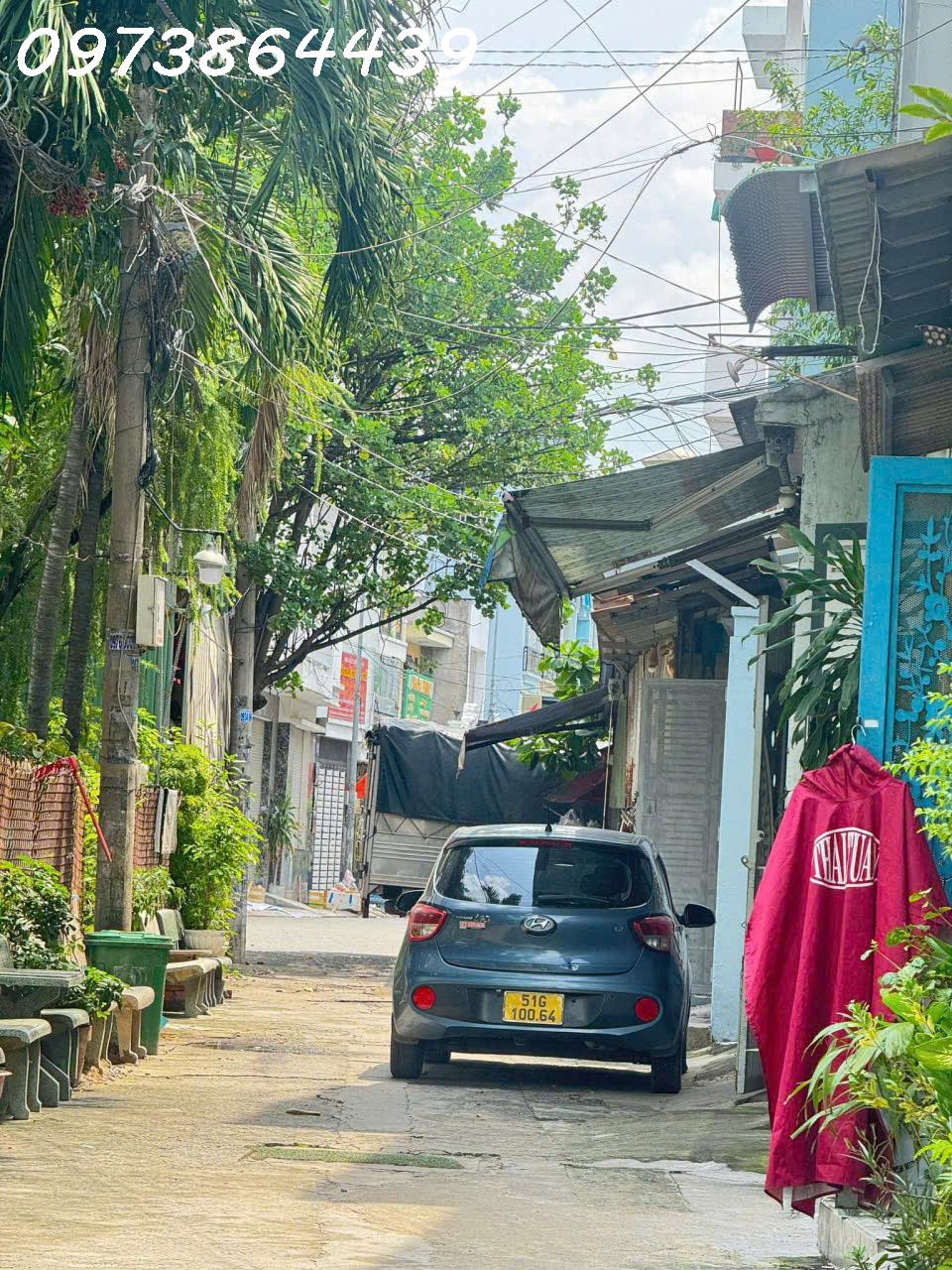  SIÊU PHẨM 3 TẦNG THIẾT KẾ HIỆN ĐẠI SANG TRỌNG - HẺM XE HƠI - KHU PHÂN LÔ - GẦN CHỢ THIẾC - CHỢ TRẦN THỊ CỜ - XE HƠI NGỦ TRONG NHÀ - GIÁ 5,2 TỶ 