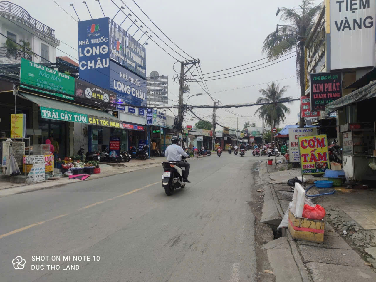  Bán dất tặng nhà C4 mặt tiền Tô Ngọc Vân vừa ở vừa kinh doanh, 130m2 giá nhỉnh 11 Tỷ 