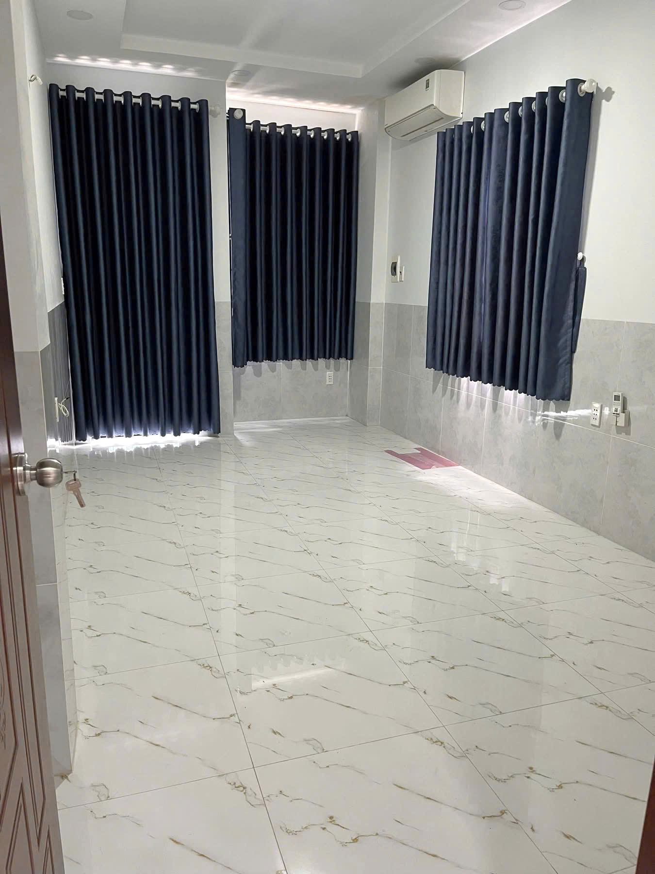  Căn góc 4 tầng HXH đường Bùi Huy Bích P12Q8. Giá 5.75 tỷ 