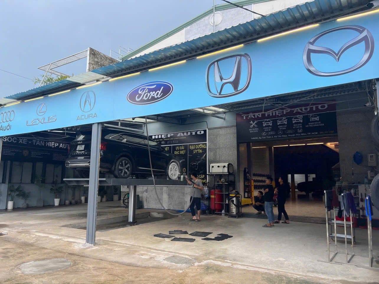  Bán nhà mặt tiền 2 tầng 18.87x50m giá 28 tỷ Đường Tân Hiệp 44 