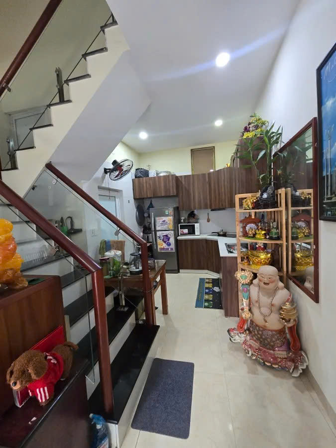  ????Hiếm Có: MẶT TIỀN 4M - THOÁNG SÁNG - Ở NGAY. Bán nhà THANH XUÂN. 