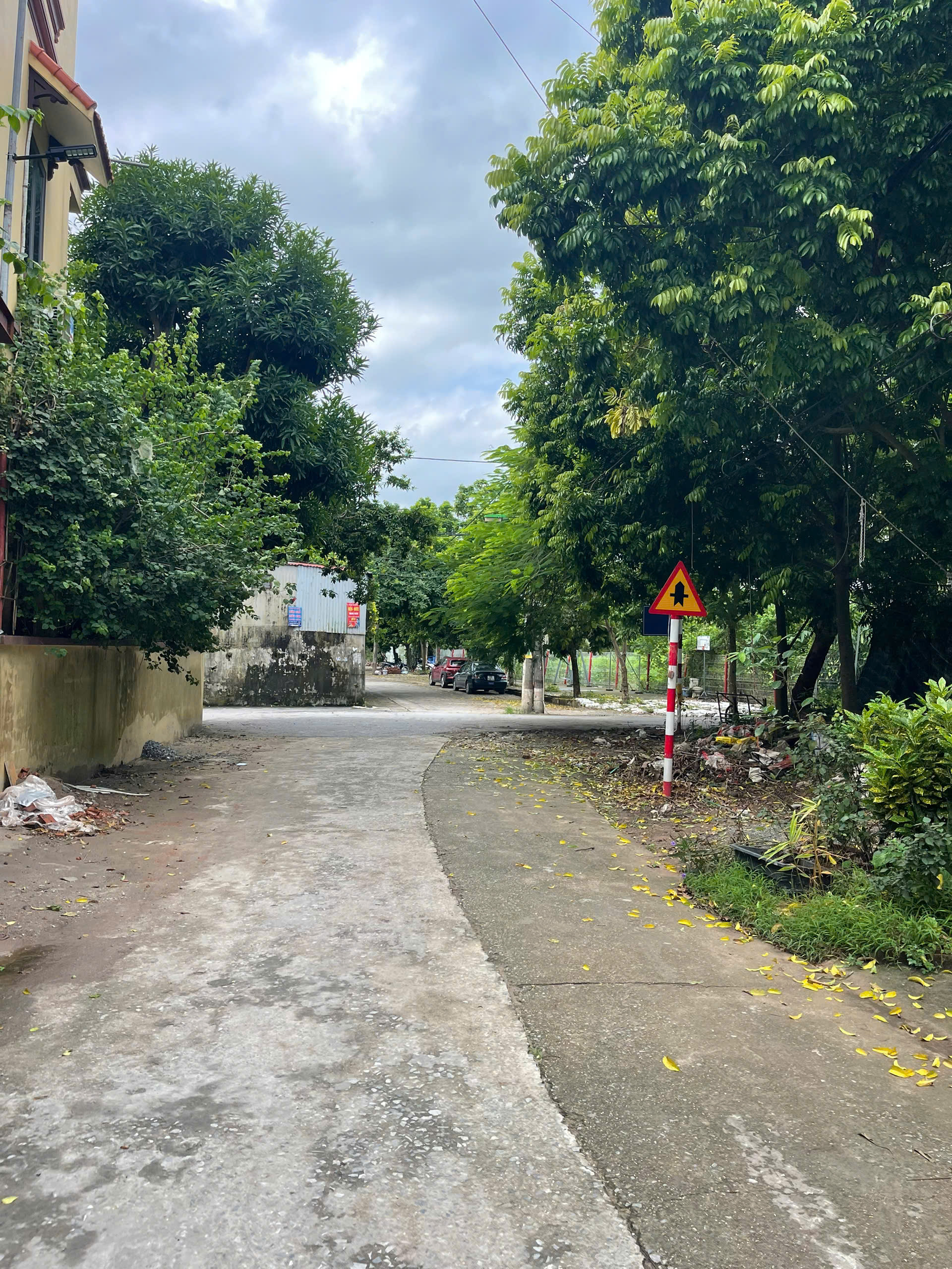  Cho thuê nhà Hồ Câu Yên Mỹ Thanh Trì, 80m2 x 2 tầng, 4 ngủ, 2 vệ sinh, 11 Triệu 