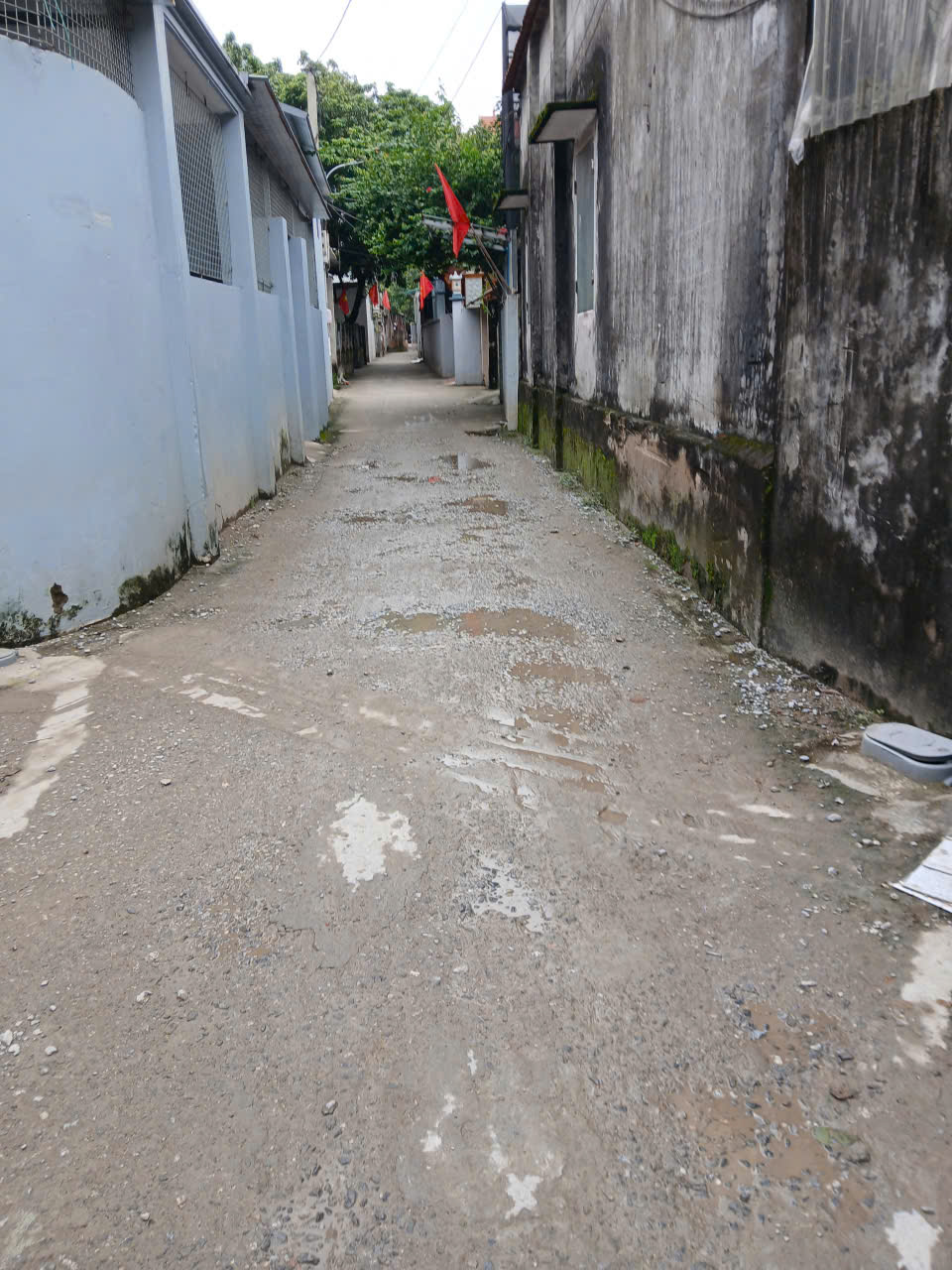  BÁN ĐẤT TẶNG NHÀ 2 TẦNG .ĐỨC THƯỢNG , HOÀI ĐỨC, HÀ NỘI,
38M NGỖ THÔNG TỨ TUNG. CÁCH ĐƯỜNG 32 CHỈ 150M.
GIÁ THƯƠNG LƯỢNG 11X TR/M.
LH; 0964982442. 