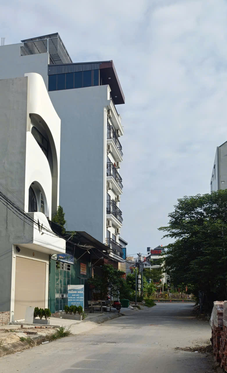  Lai Xá 101m2- 8T, V.hè Ô tô Tránh, DT1.5 tỷ/năm, 2 Thoáng, giá 25.5 tỷ 