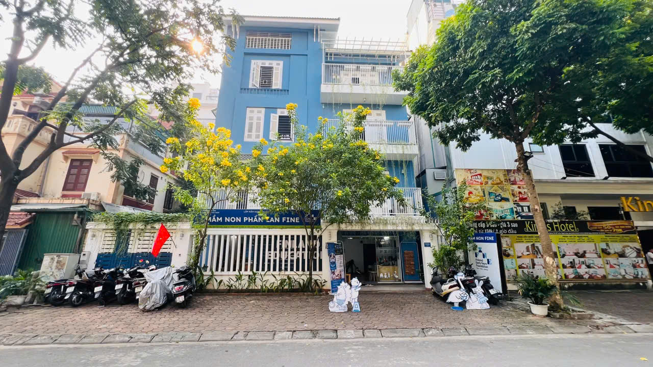  Cho thuê Biệt thự  KĐT vinaconex3 Trung Văn. DT 180M x 4,5T, đã hoàn thiện. Giá 50tr/tháng .LH : 0964769634 