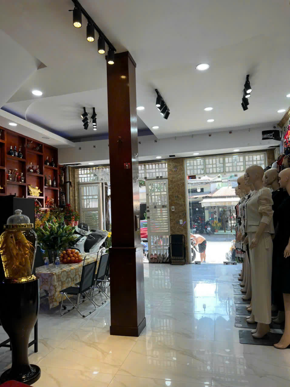  Bán biệt thự hxh Nguyễn Quý Anh, phường Tân Sơn Nhì, Tân Phú, 8 x 14m, 3 lầu, giá tốt 