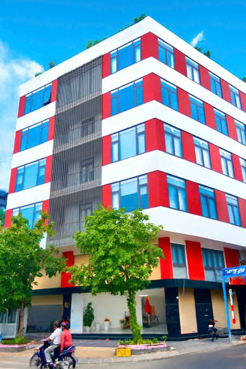  Bán tòa nhà văn phòng hẻm xe tải Vườn Lài, 12 x 25m, 6 tầng, nội thất đầy đủ 