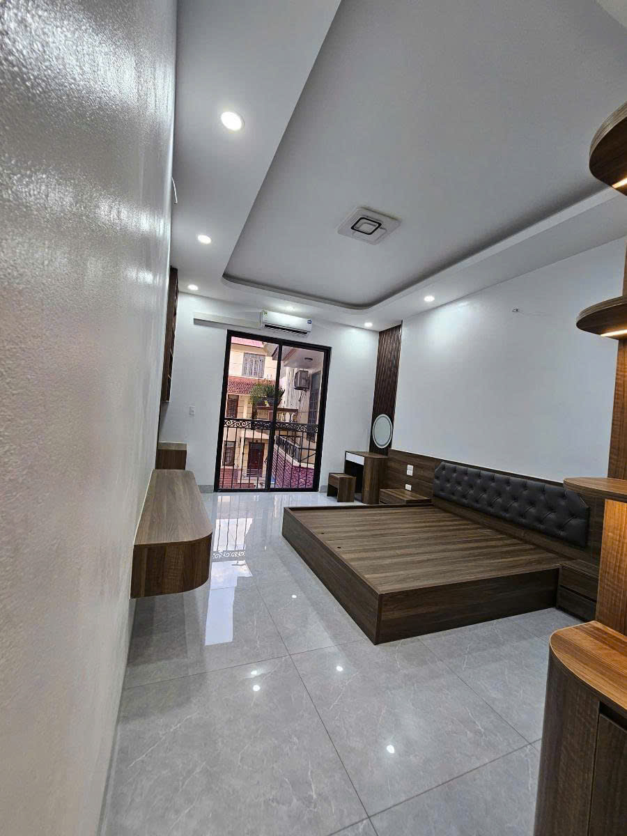  NHÀ ĐẸP THỊNH QUANG - 6 TẦNG THANG MÁY - 2 THOÁNG - 40m2 mt 3.9m Giá 12.96 tỷ 