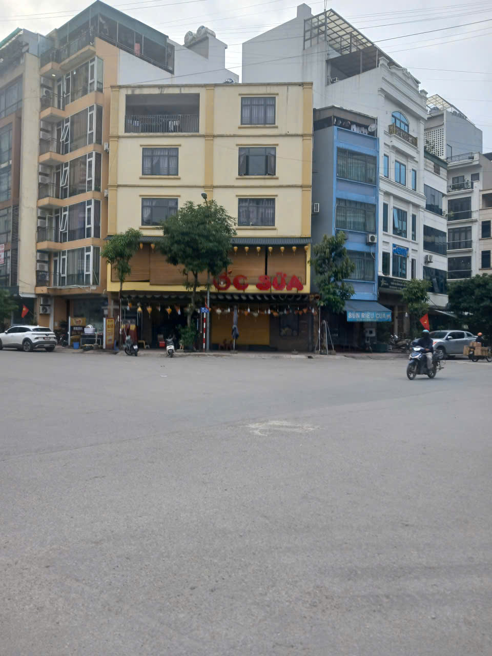  MẶT TIỀN SÁNG – 3 Ô TÔ TRÁNH – LACASTA VĂN PHÚ – KINH DOANH SIÊU LỢI NHUẬN 