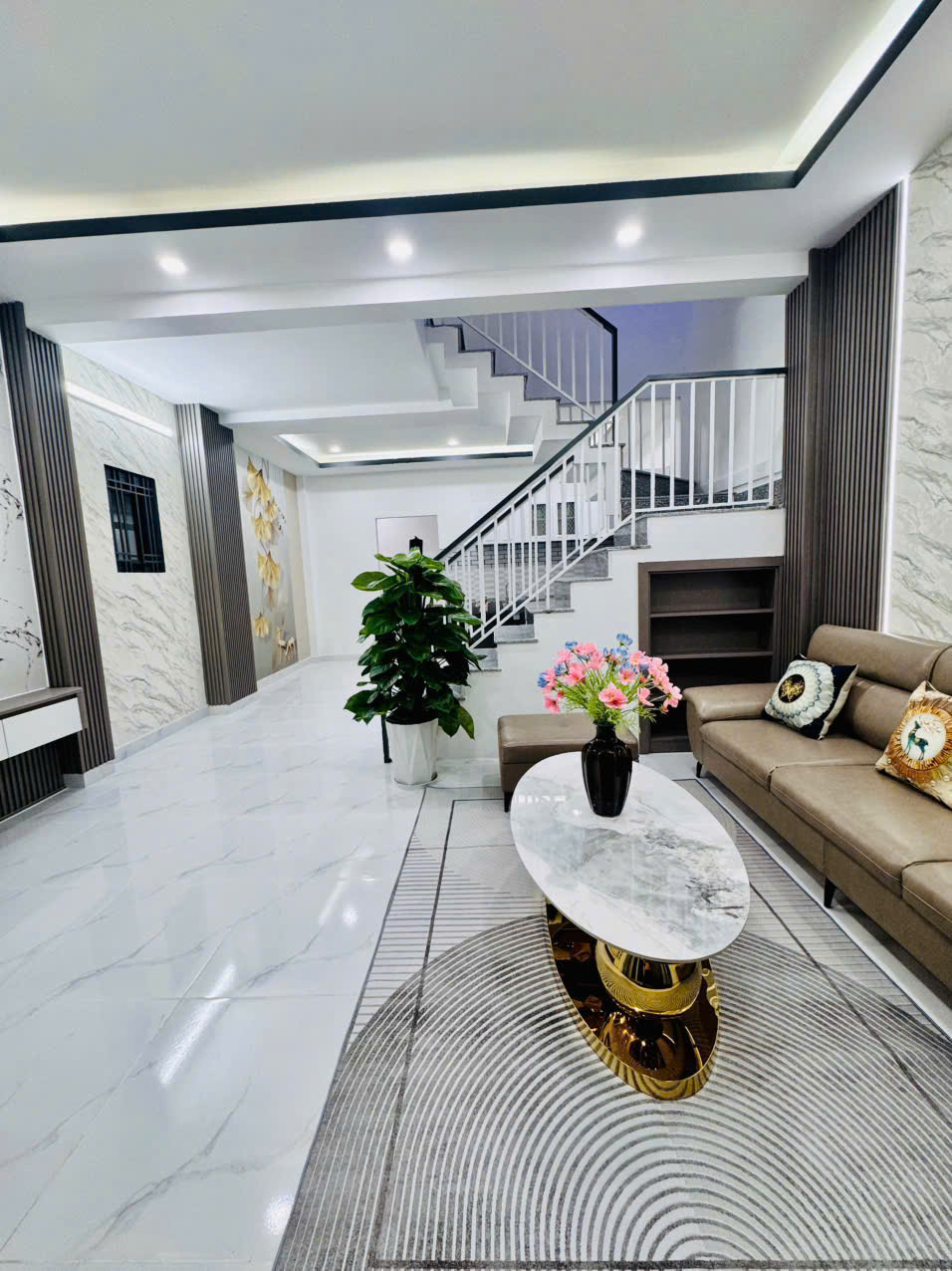  BẤN NHÀ 2 TẦNG NGÃ TƯ GA Q12- CHỢ CẦU ĐỒNG HẺM THÔNG XE TẢI - DIỆN TÍCH SD 110M2- SHR GIÁ NHỈNH 4.X TL????LH 0918377255 để xem ngay! 