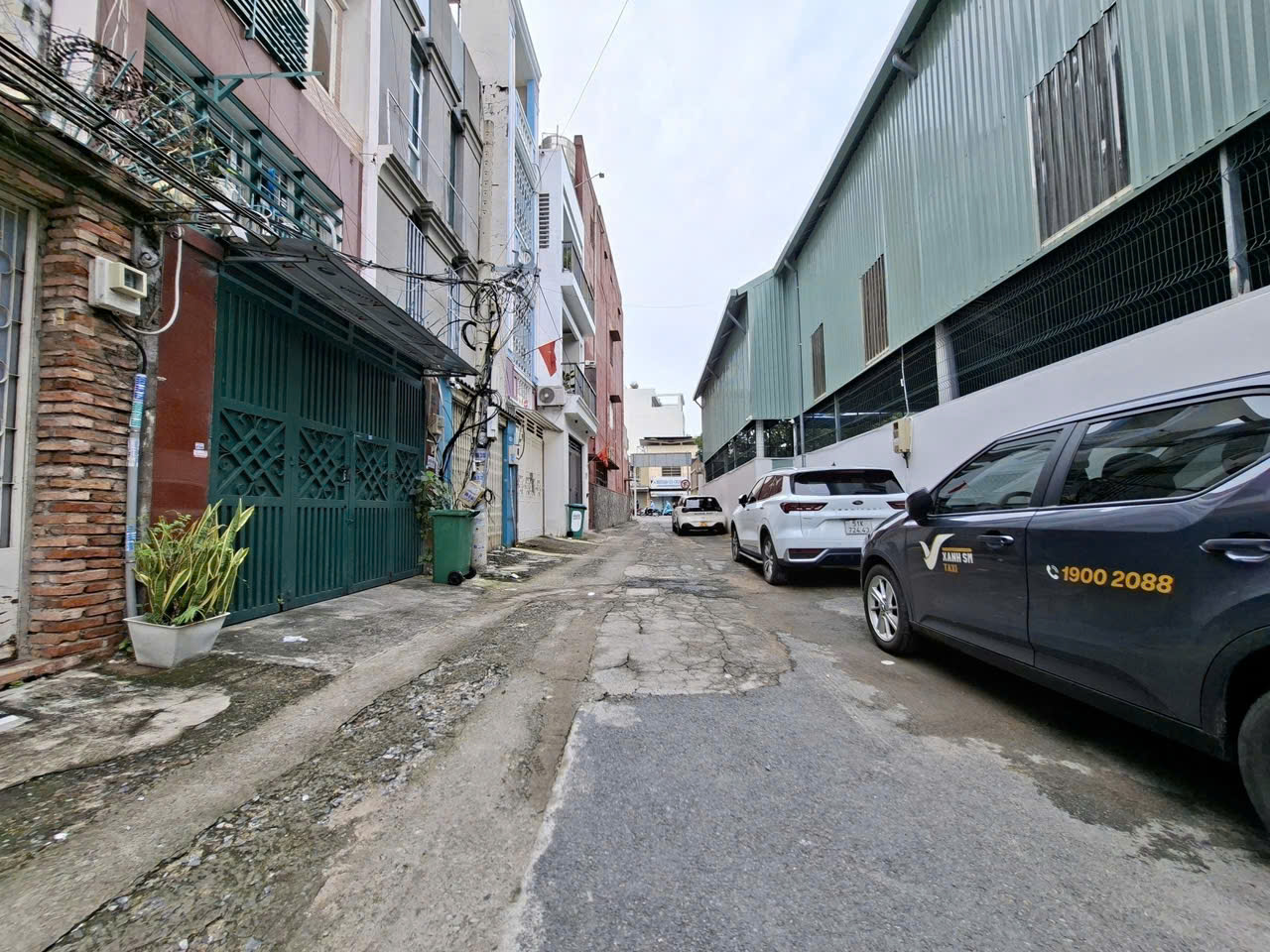  Phú Nhuận - Hẻm 8M - Nguyễn Kiệm - 3 tâng - 61m2 - Giá 11.7 tỷ 