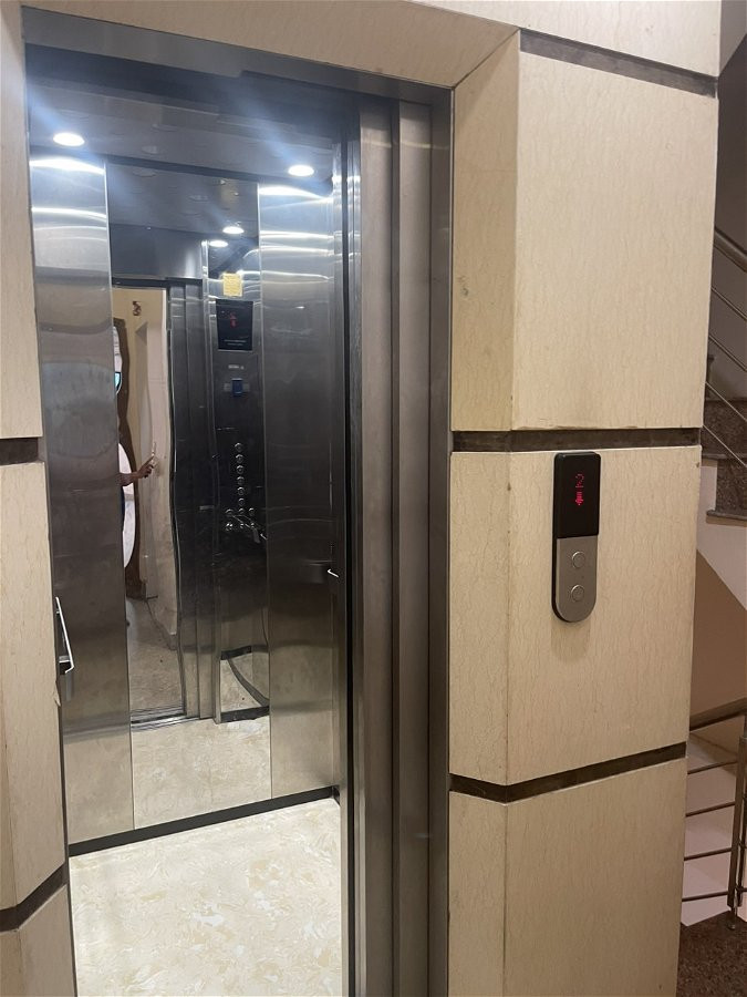  Chính chủ tôi cho thuê nhà mới, Hoàng Quốc Việt, 98m2x 5T vỉa hè 33 Tr 