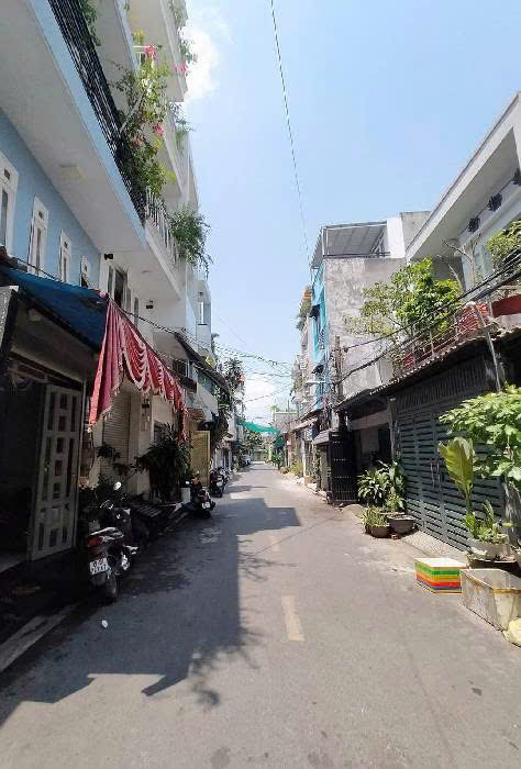  NHÀ HẺM NHỰA XE HƠI TRÁNH KHU VIP TÂN PHÚ - SÁT BÊN AEON MALL - 4 TẦNG - 64M2 - (4.6x14) - CHỈ 7.3 TỶ 