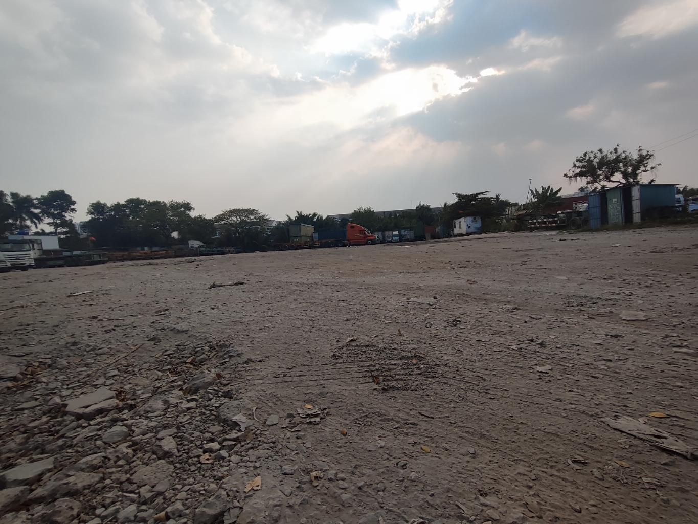  Bán đất thổ cư 9000m2 mặt tiền Nguyễn Văn Bứa, Hóc Môn. SHR, giá 130 tỷ. LH: 0908877745 