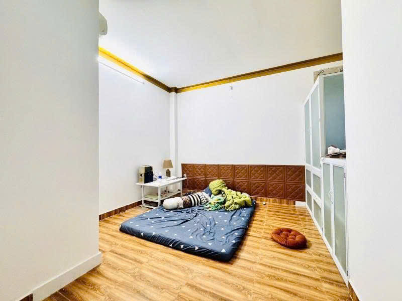  NHÀ NGON TRONG PHÂN KHÚC NHA. 
???? Nhà đẹp 2 tầng – HẺM XE TẢI LUÔN – an ninh Diện tích 6x10m vuông vức – hoàn công 