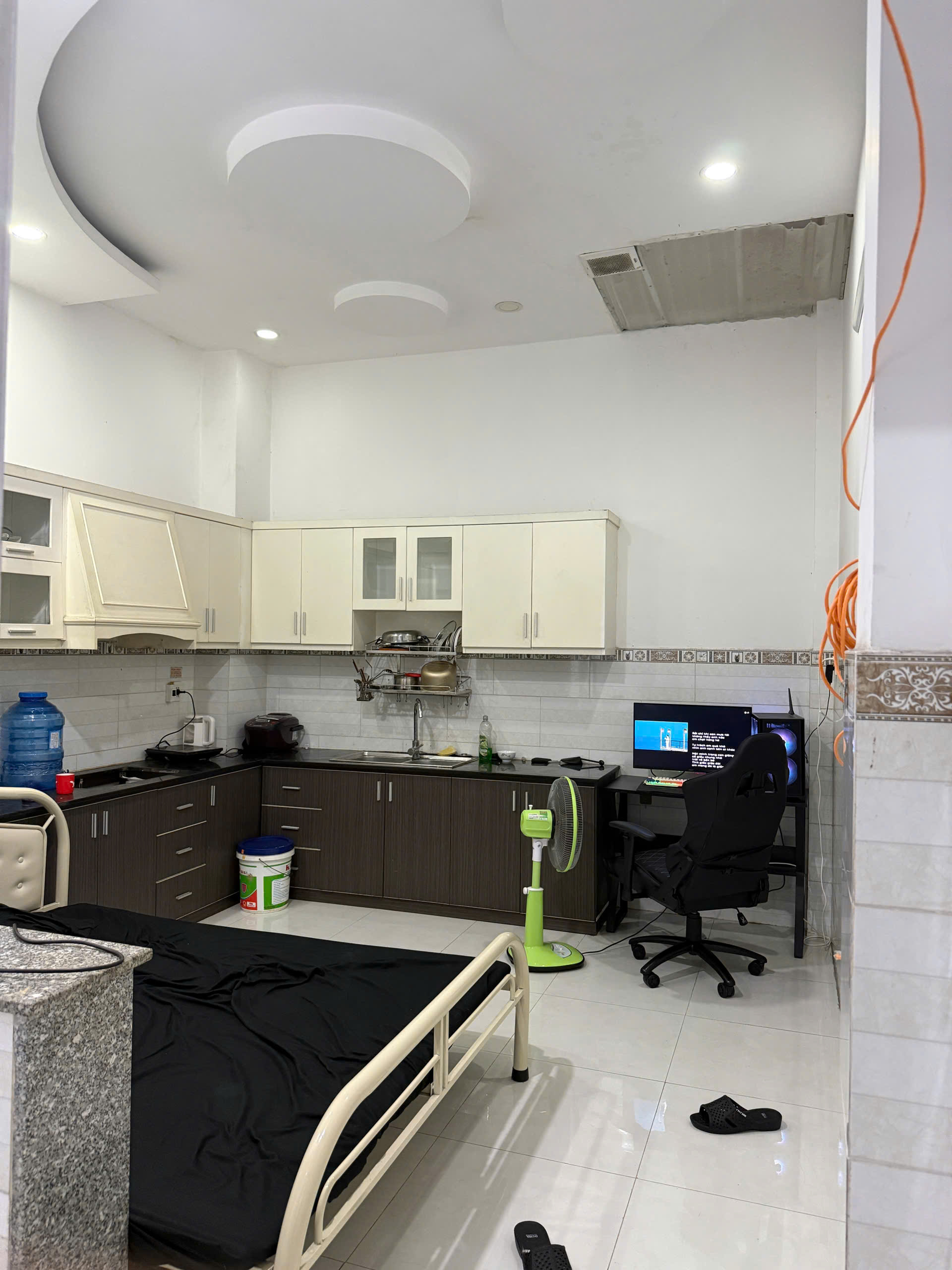  CẦN PASS PHÒNG GẤP Ở QUẬN 12 - THÀNH PHỐ HỒ CHÍ MINH 