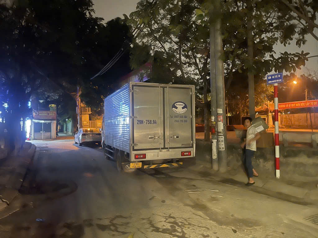  Bán nhà Nguyễn Văn Linh. 31,5m . Mặt đường kinh doanh . View hồ, ô tô tránh . Nhiều tiện ích , Tầng 1 kinh doanh được, Hàng hiếm còn xót lại . Gía chỉ 6x tỷ ( có tl) 