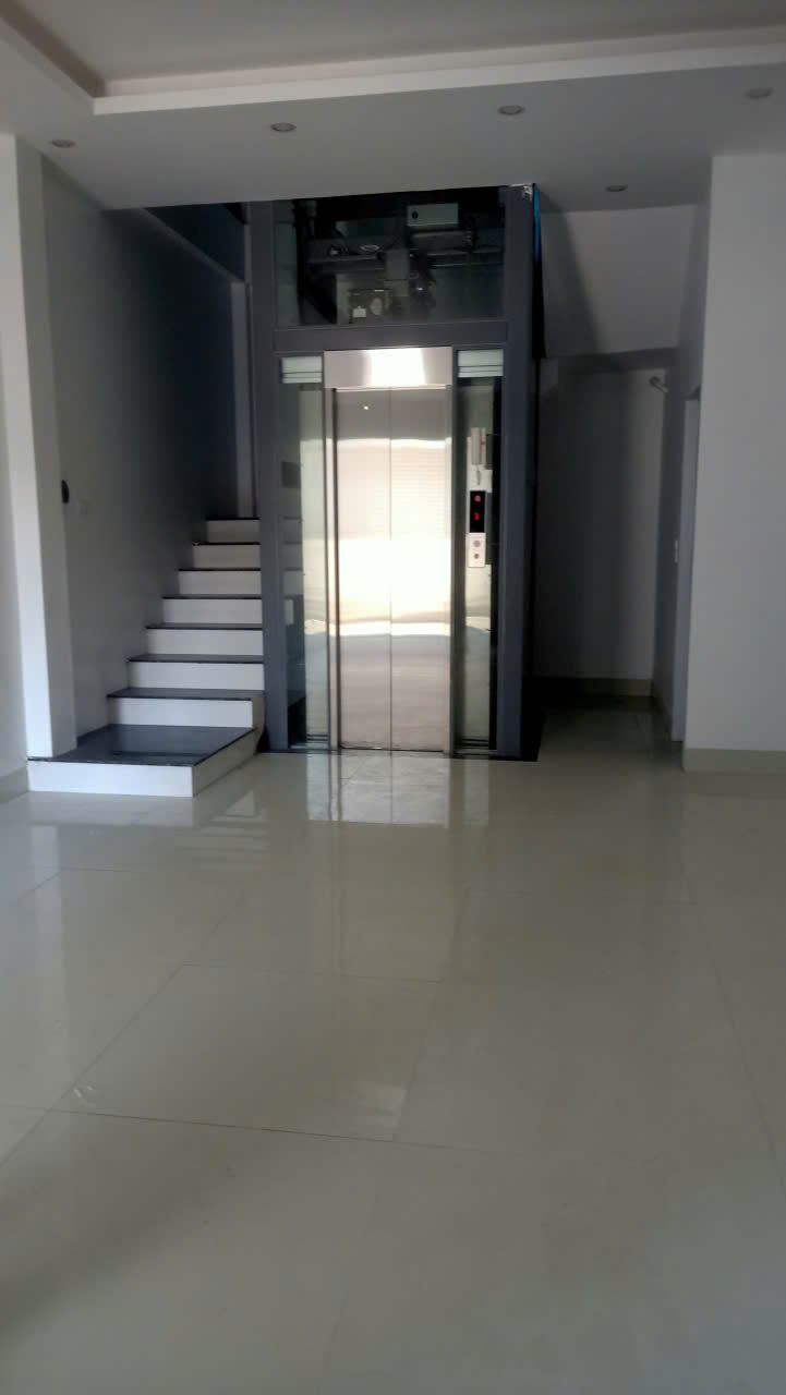  LK ĐẤU GIÁ QUANG LÃM 47M NHỈNH 10 TỶ _7 TẦNG THANG MÁY _ÔTÔ VÀO NHÀ_ MT KHỦNG 