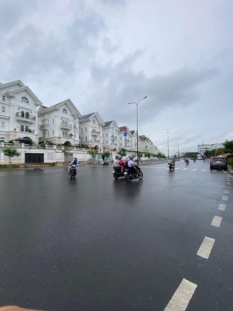  Bán nhà hẻm xe hơi Dương Quảng Hàm, Gò Vấp, gần  Emart, 78M², 5 phòng ngủ, nhỉnh 8 tỷ TL 