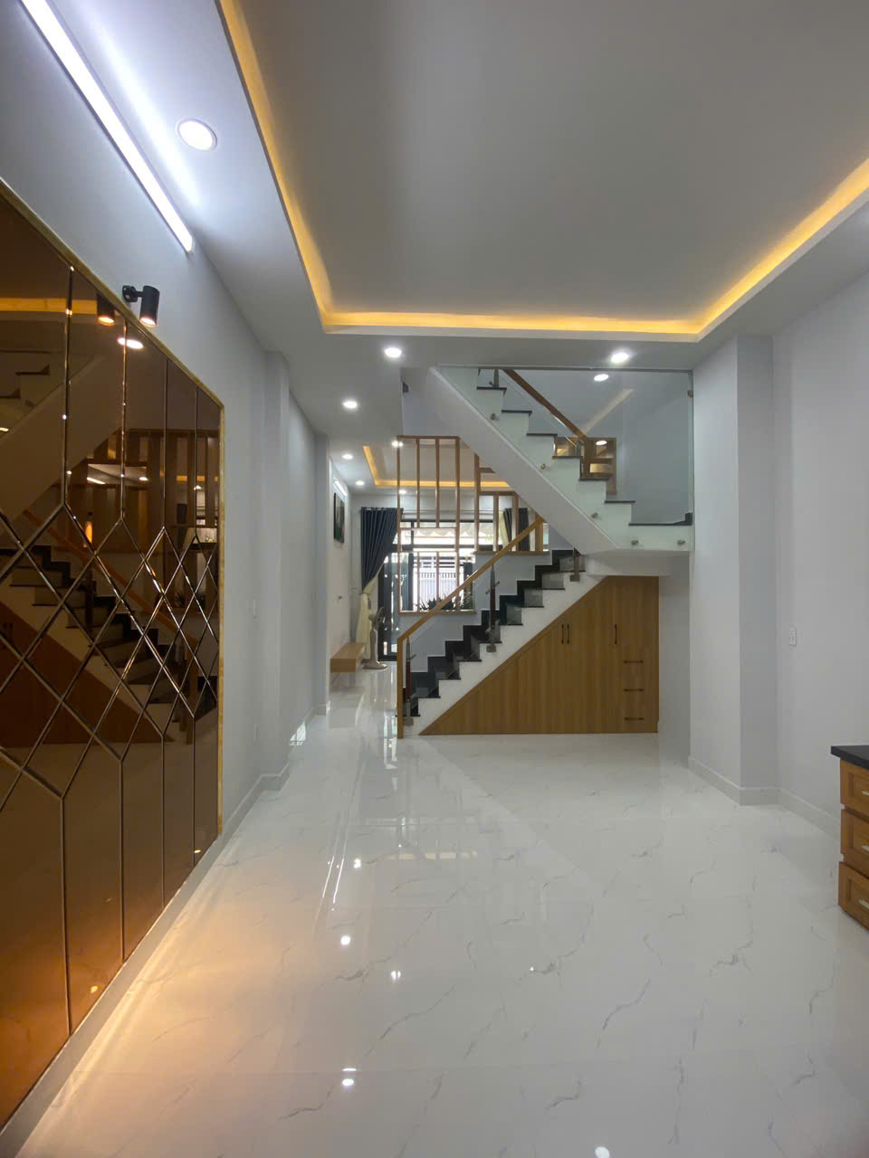  BẤN NHÀ 2 TẦNG CHỢ CẦU ĐỒNG HẺM THÔNG XE TẢI -  NGÃ TƯ GA , Q12- - DIỆN TÍCH SD 120M2- SHR GIÁ NHỈNH 4.X TL????LH 0918377255 để xem ngay! 