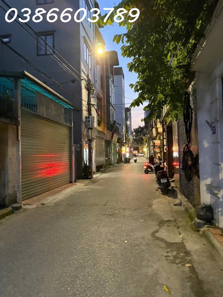  BÁN NHÀ 3 TẦNG – 90,1M² – MẶT NGÕ CHÍNH Ô TÔ TRÁNH – HOA LÂM, LONG BIÊN – MẶT TIỀN 5,2M – GIÁ 21,95 TỶ 