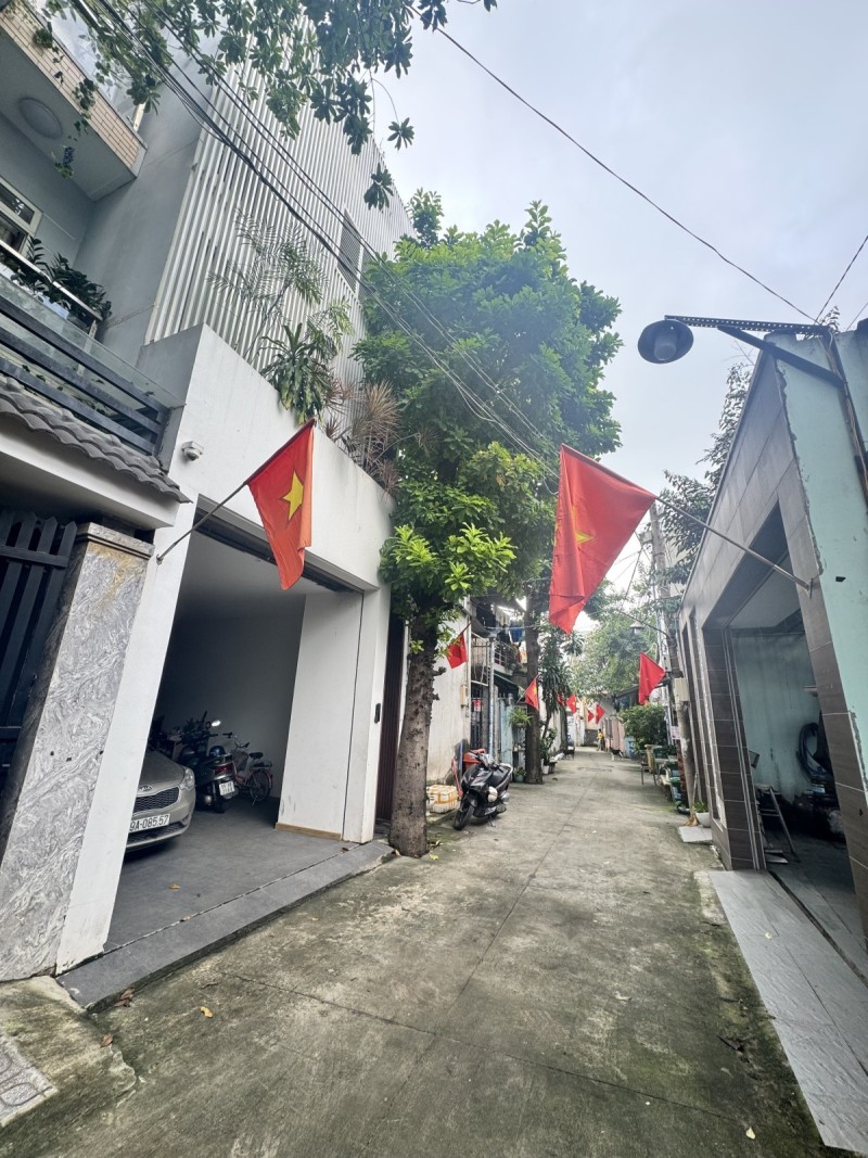  Biệt thự Mini, gần Lê Văn Chí, Linh Trung, Thủ Đức, 210m2 - Giá tốt. 