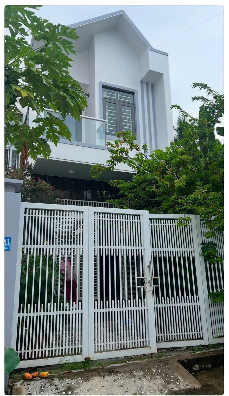  Bán nhà 1 trệt 1 lầu hẻm Xóm Chiếu, gần KĐT Vĩnh Điềm Trung, 100m², giá 3,9 tỷ 