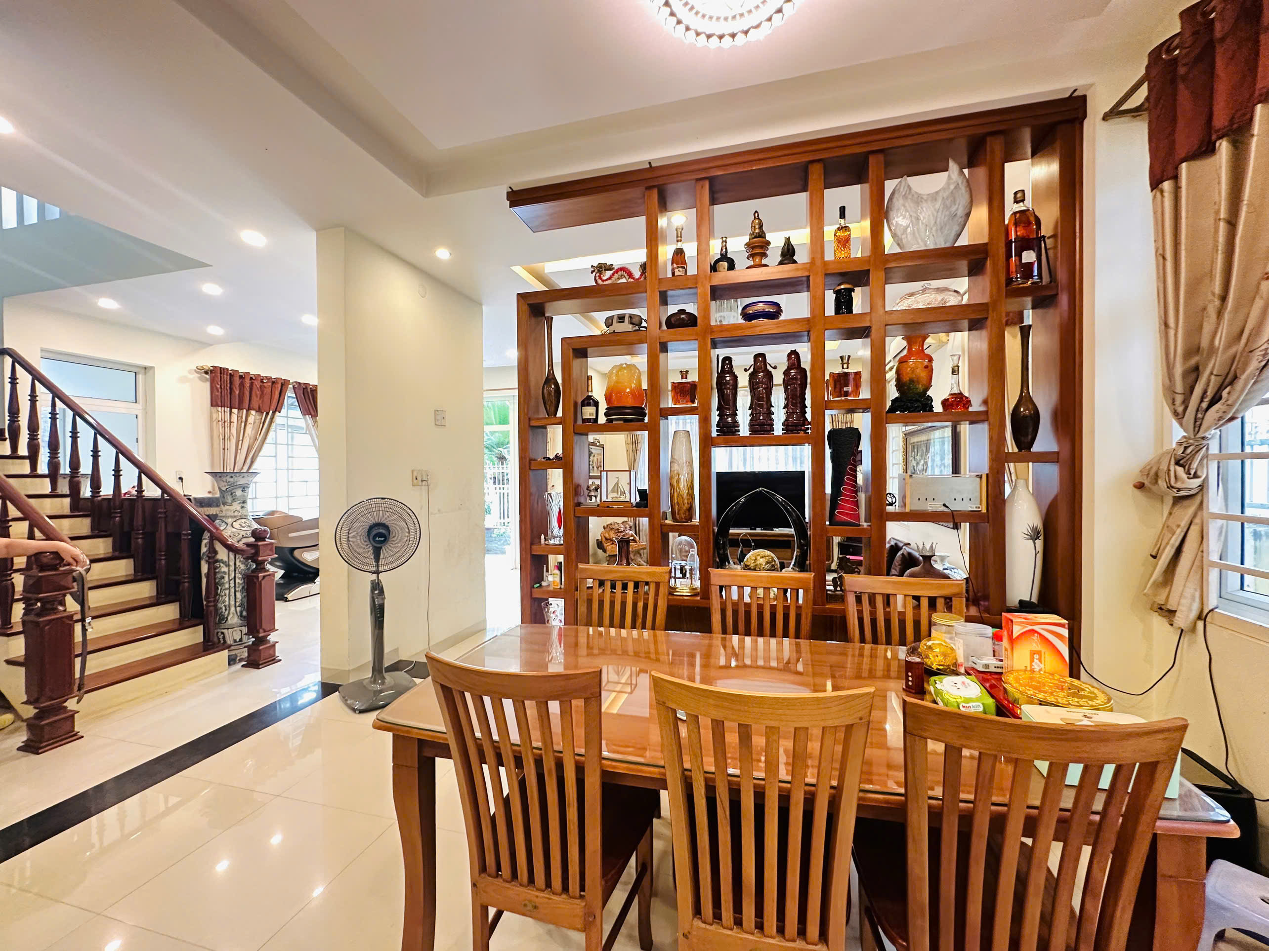  ????Căn Biệt Thự Xanh Mát, Rộng Rãi View Đối Diện Công Viên - Ngay Giữa Lòng KĐT Vĩnh Điềm Trung 