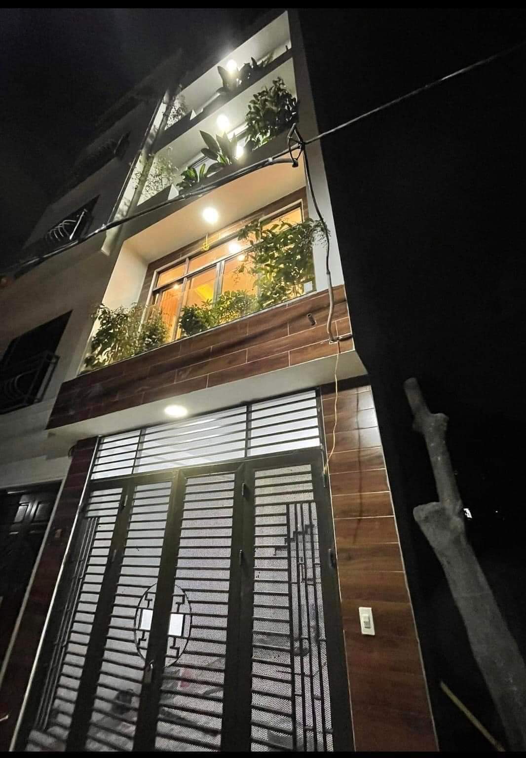  NHÀ THỤY PHƯƠNG ĐẸP LUNG LINH  DT36M2 - 5 TẦNG - GIÁ 5,7 TỶ - NGÕ THÔNG THOÁNG - ĐỂ Ở-  KINH DOANH 