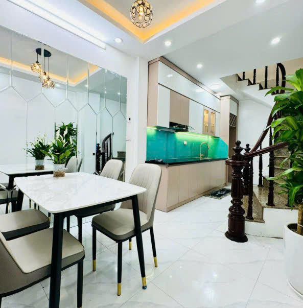  BÁN GẤP NHÀ HUỲNH TẤN PHÁT  - 3 TẦNG  - 49,5M2 - TẶNG FULL thiết kế bên trong - 4TỶ5 