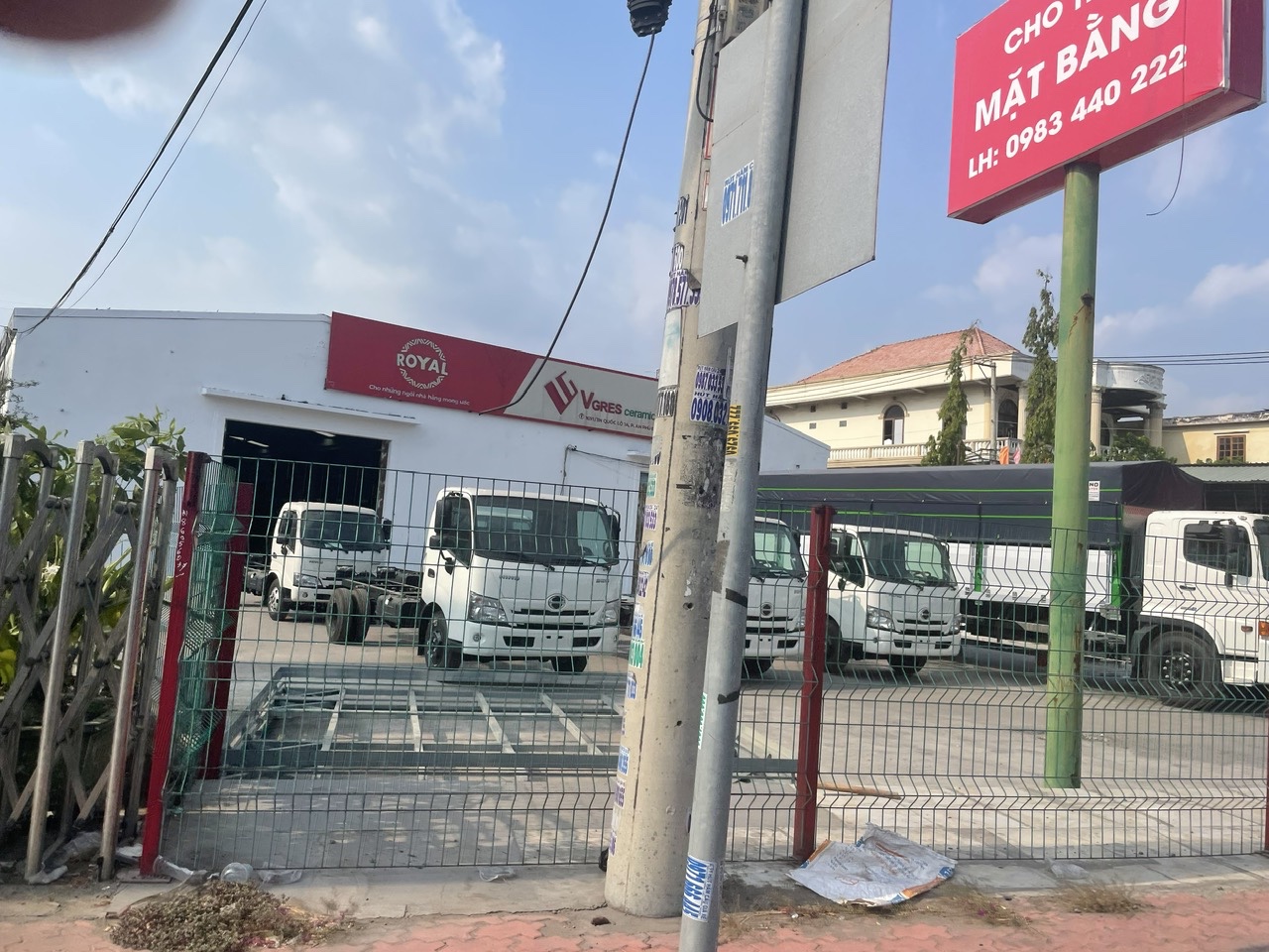  Chuyển nhượng Showroom ô tô 2 mặt tiền 87x115m giá 400 tỷ QL1A, Q12 