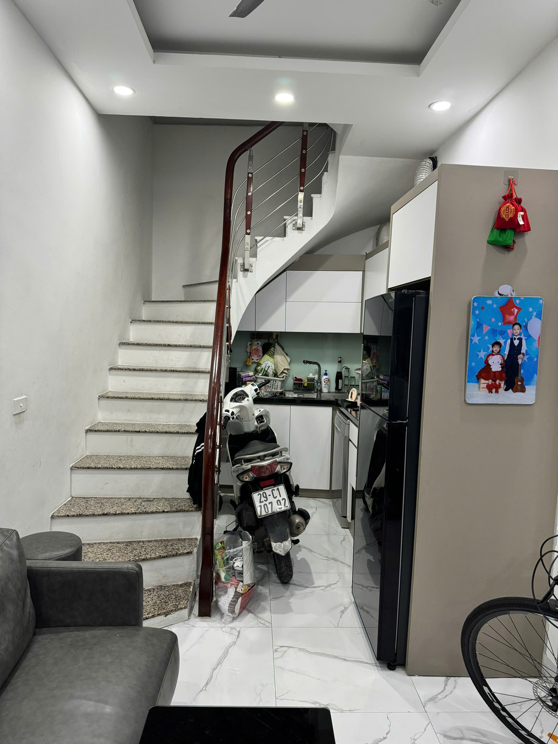  Chính chủ Bán nhà ngõ 173 Hoàng Hoa thám, Ba Đình, Hà Nội - thông ra 209 - 279 Đội Cấn 