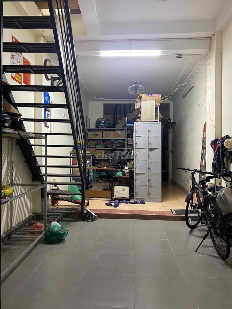  Cho thuê mặt bằng kinh doanh, văn phòng 90m² – Ngõ Hoa Bằng, Yên Hoà, Cầu Giấy 