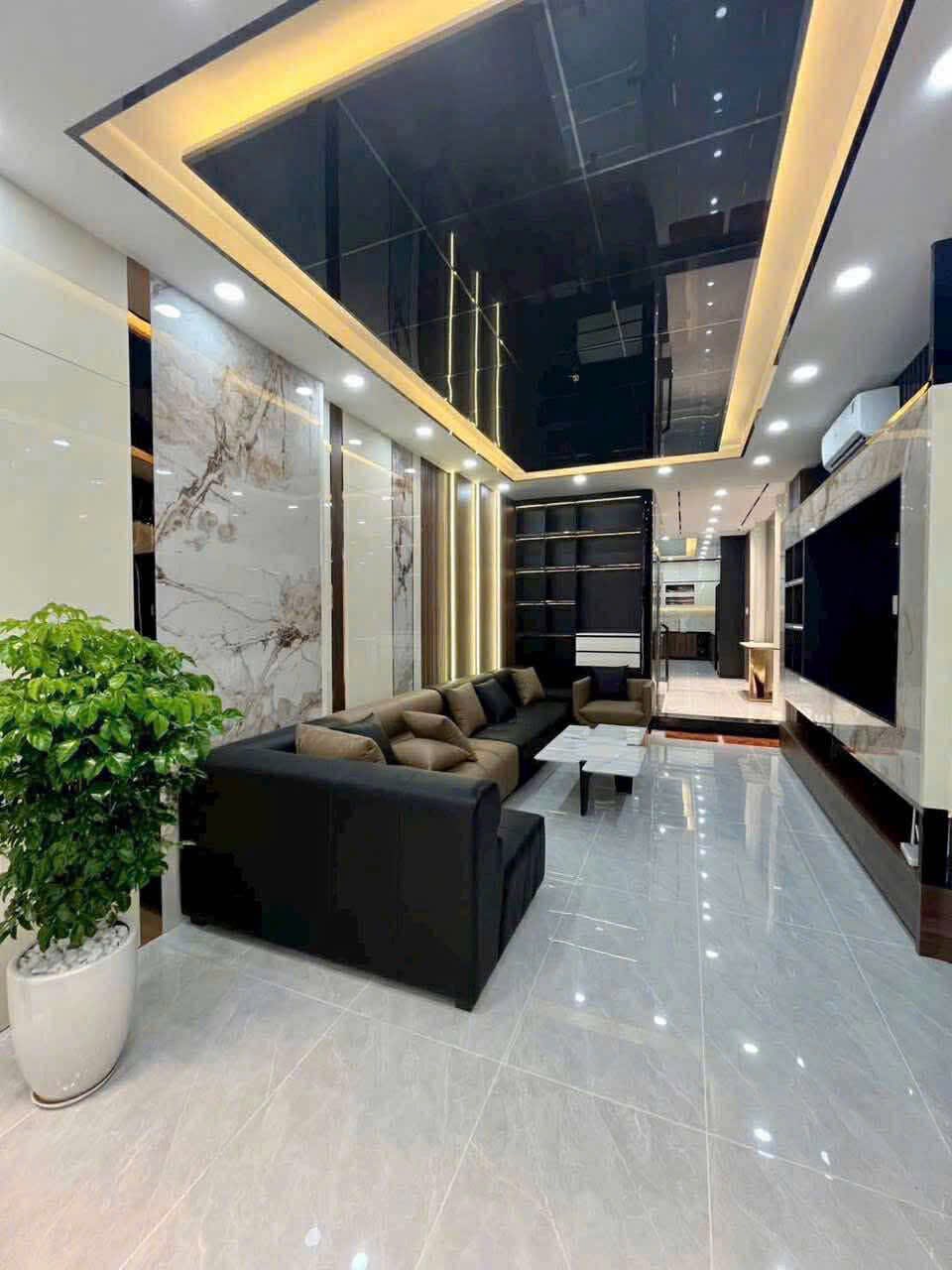  Đường Huỳnh Tấn Phát, Phường Tân Thuận Tây, Quận 7, Hồ Chí Minh, với diện tích 92m2 