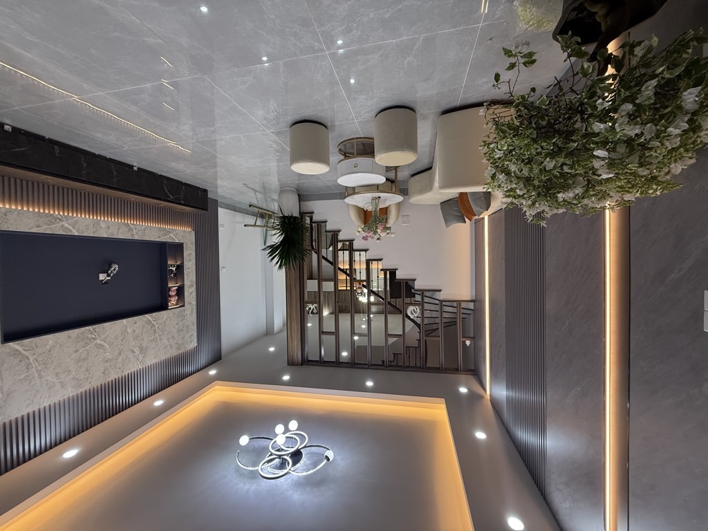  ???? Đại La – 45m – 5 Tầng – Mặt Tiền 5m – Giá: 10.8 Tỷ 