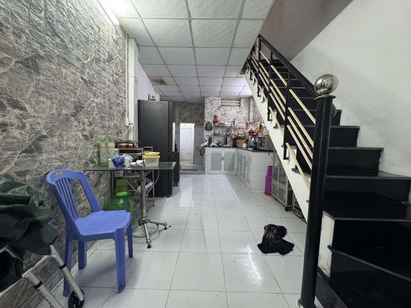  # Hoàng Diệu, kiệt rộng thông, ~ 40m2, gác đúc, chỉ 2.65 tỷ 