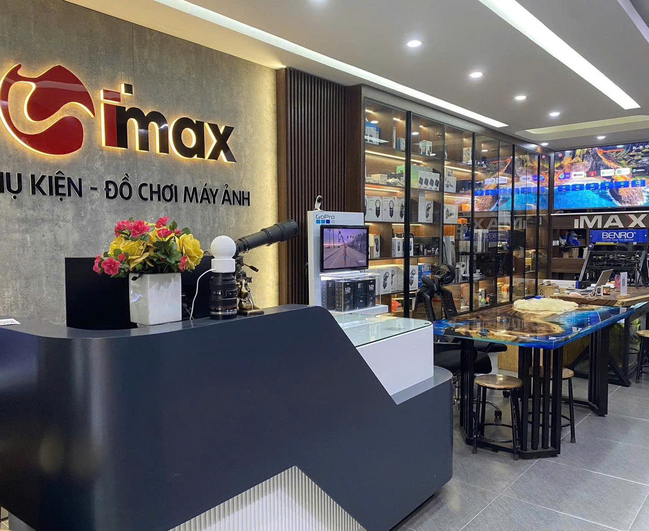  Cho thuê nhà mặt phố Khâm Thiên, 70m² x 3 tầng, 2 phòng ngủ, 3 vệ sinh, 40 triệu 