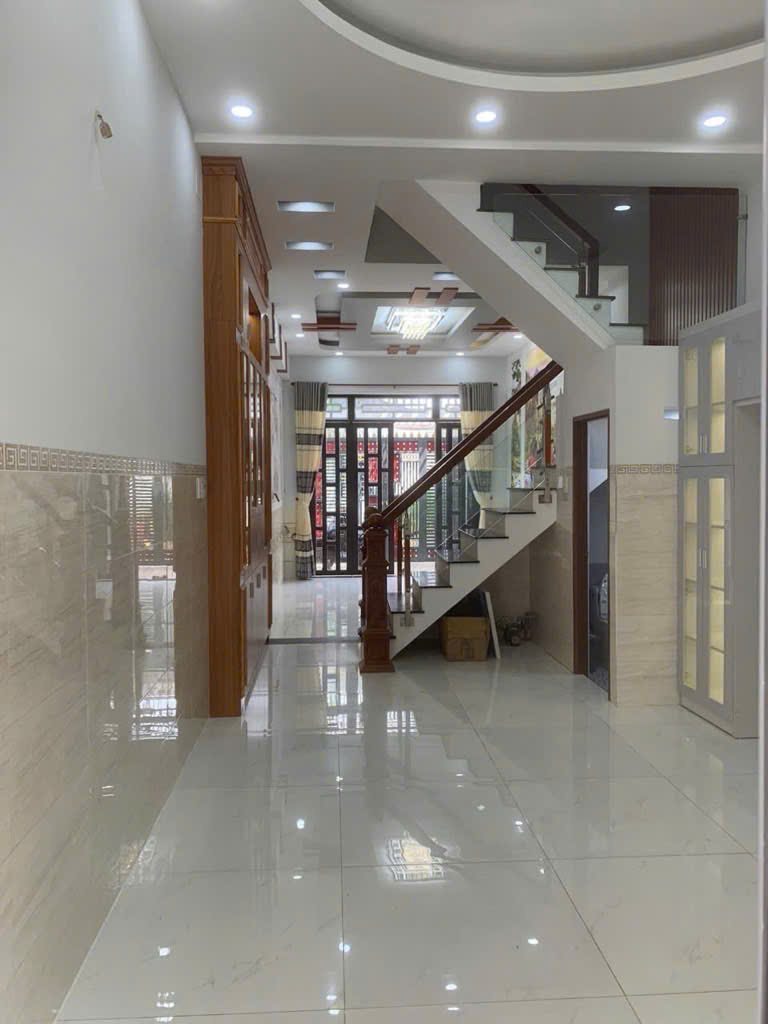  HẺM XE HƠI LÊ VĂN QƯỚI - 67.4M2 - 4 TẦNG (4x 17) CHỈ HƠN 7.x TỶ. 