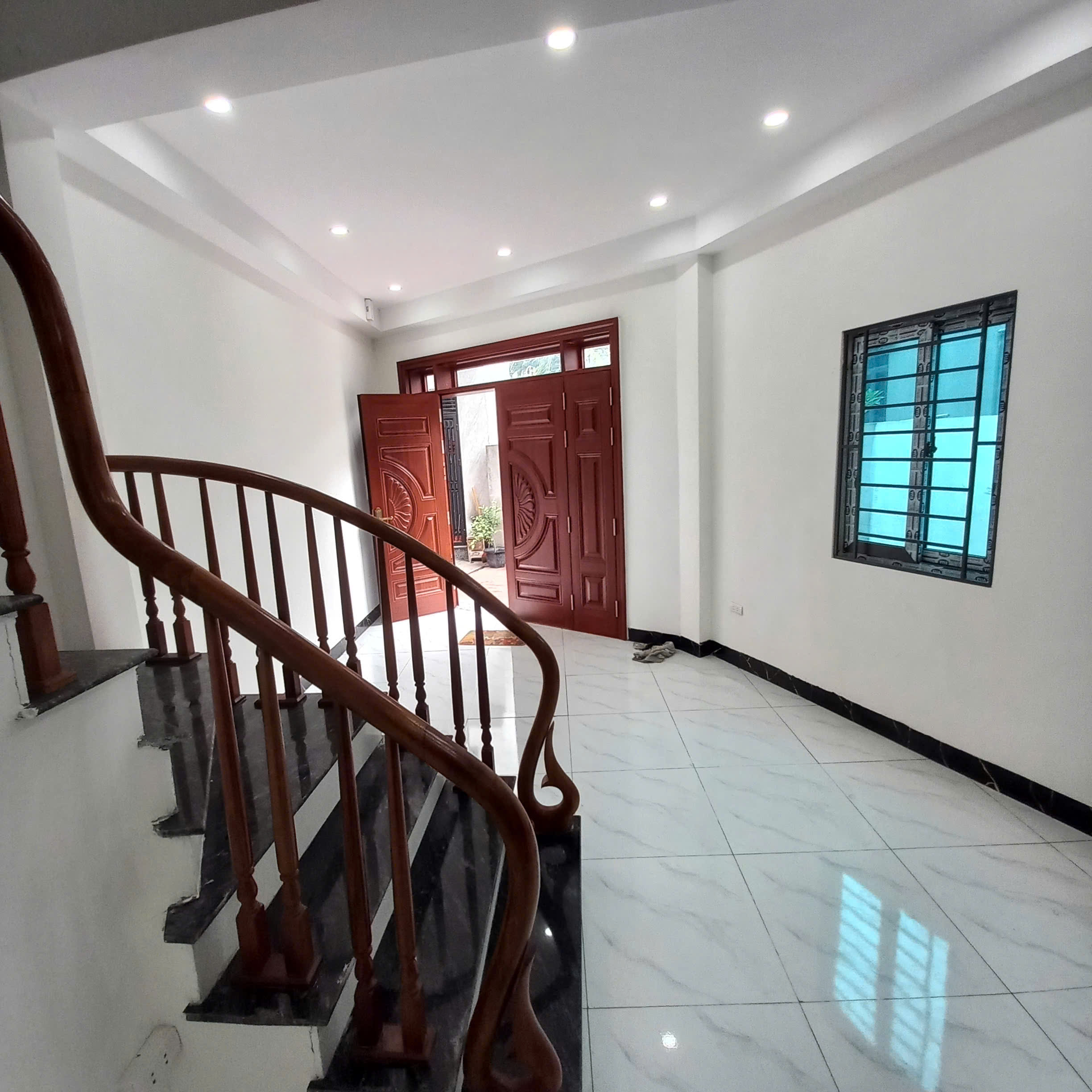  Bán nhà Đức Thượng, lô góc, oto đỗ tận nhà, trung tâm HOÀI ĐỨC, chỉ 5.25 tỷ. 