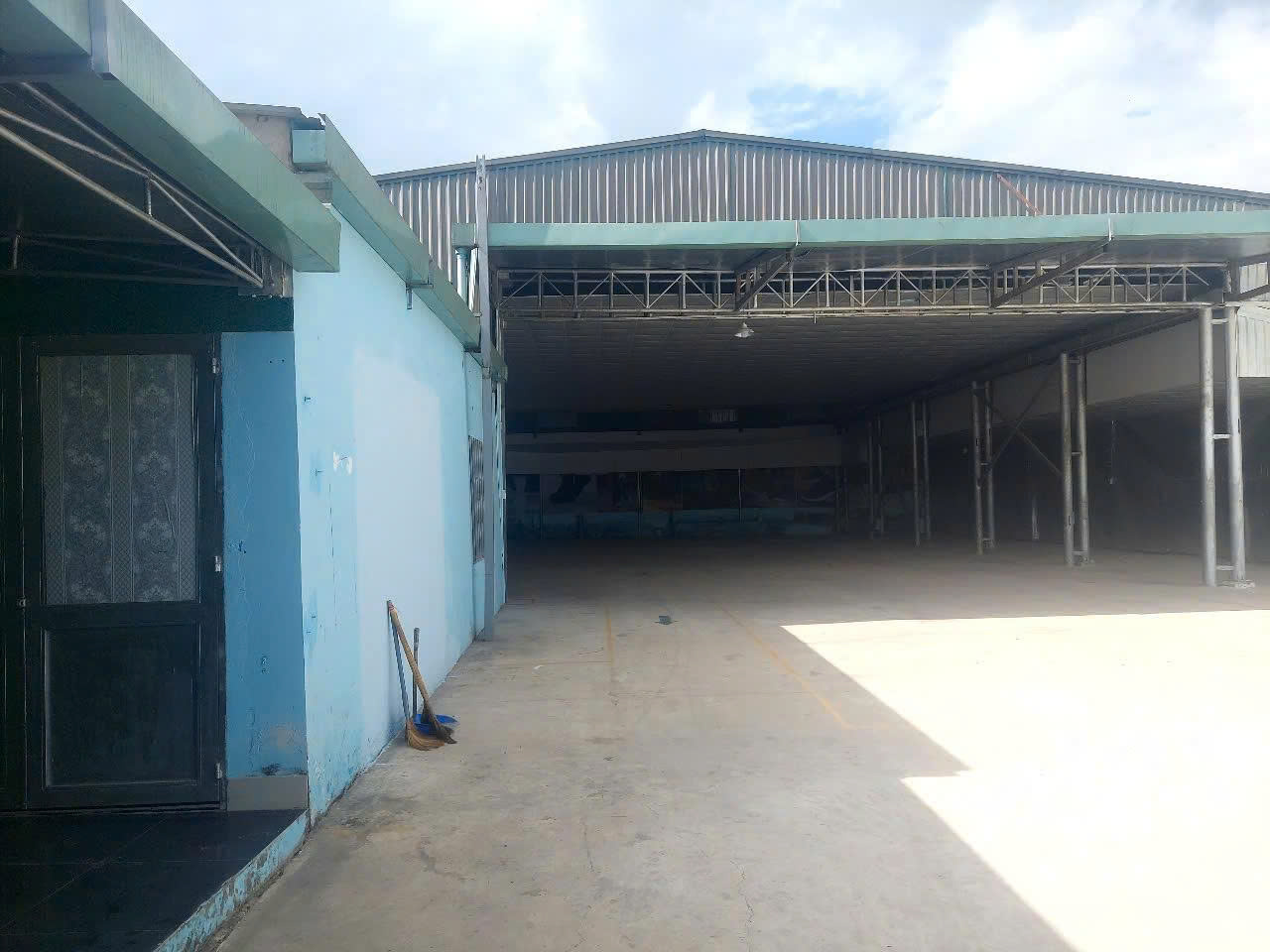  Chính chủ cho thuê kho 630m², đường xe container vào tận nơi chân cầu Rạch Tra 