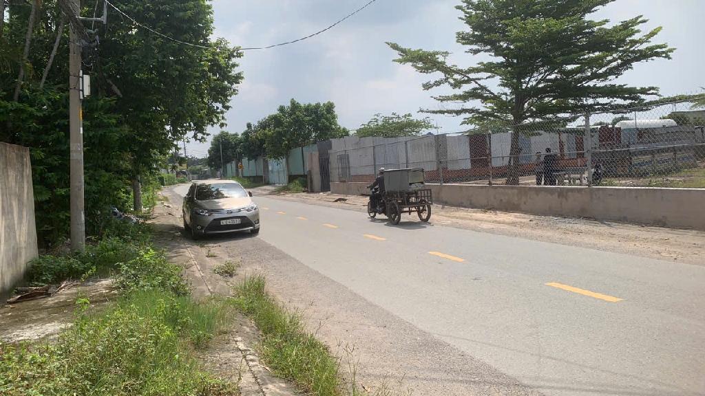  Bán đất thổ cư 2300m2 Tân Thới Nhì , Hóc Môn. Sổ hồng, giá Chỉ 26.8 tỷ. 