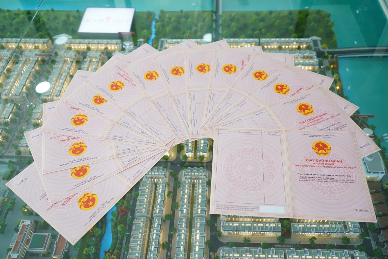  SỔ HỒNG TRAO TAY ƯU ĐÃI hơn 800 triệu duy nhất 1 NGÀY tại AGORA CITY: 16.9 tr/m2 (V).Sơn 0933828233 