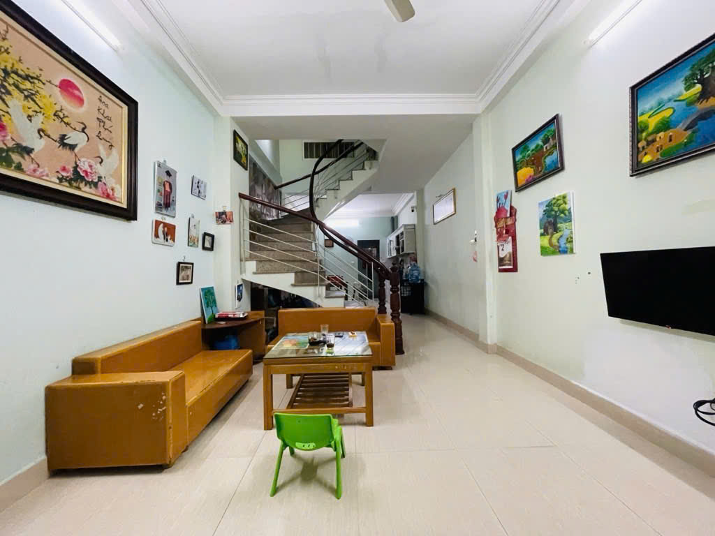  Chính chủ gửi bán trung tâm Mỗ Lao – trung tâm Hà Đông  Ô tô gần nhà, Tiện ích ngập tràn  Nhà đẹp ở ngay – Diện tích 51m² x 4 tầng. Chỉ 7,92 tỷ ĐT 0972.078.667 