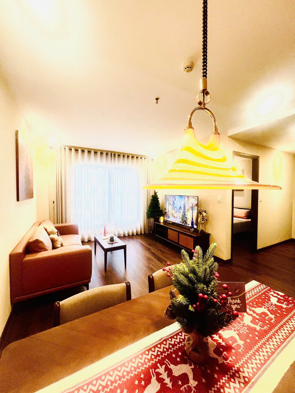  - căn hộ luxury 2 phòng ngủ trung tâm TP biển Nha Trang
- ????????̣ ????????????́: Tầng 8 ( số tầng phong thủy tài lộc), Toà CT2, Khu đô thị VCN Phước Hải, cách biển chỉ 5 phút lái xe
- ????????????̉ đ????̂̀???? ????????̛: VCN uy tín số 1️ tại Nha Trang 