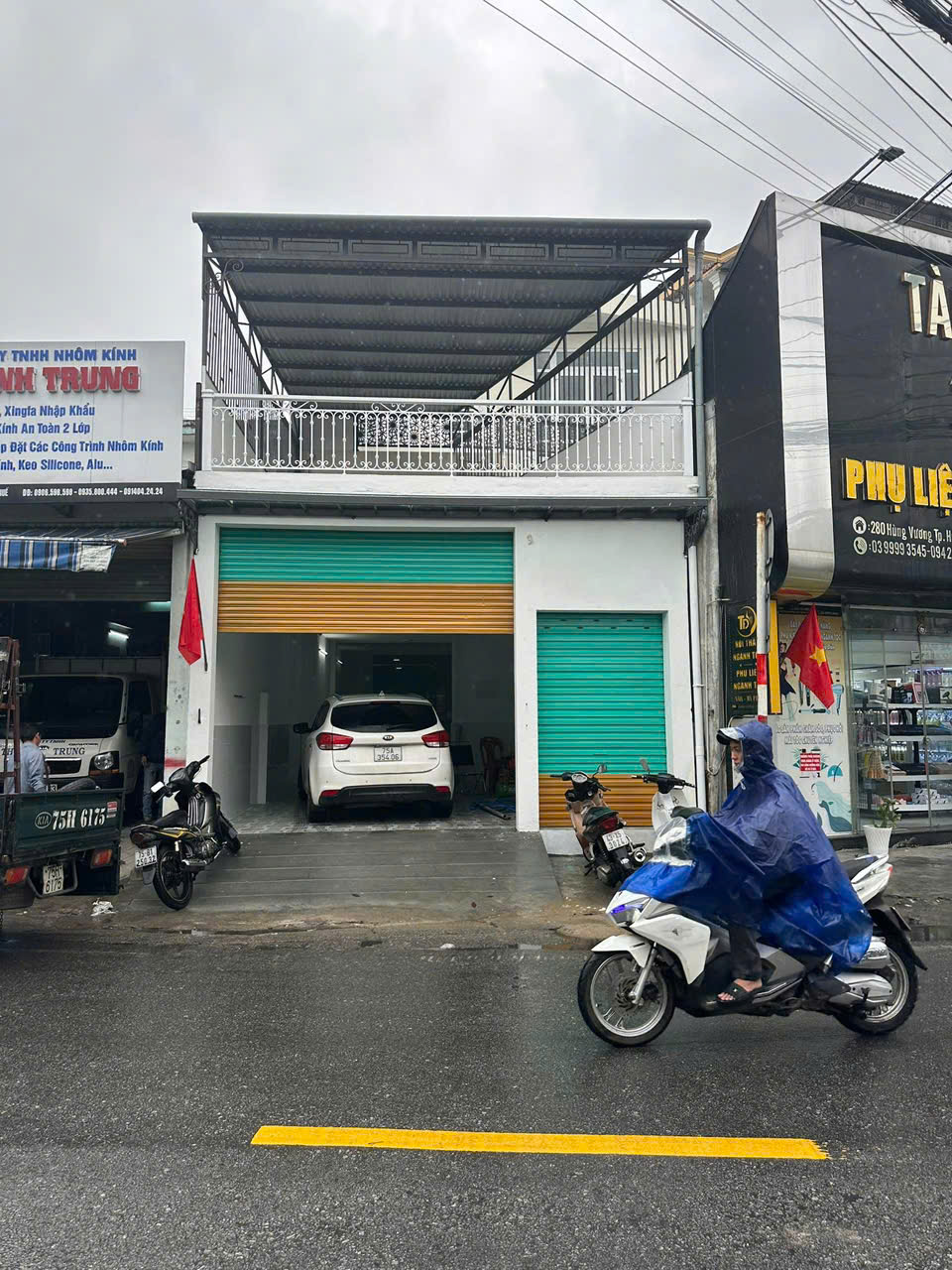  ???? Cho thuê nhà 3 tầng mặt tiền ngự Bình giao nhau hùng vương TP HUẾ bề ngang rộng rãi 7 m 