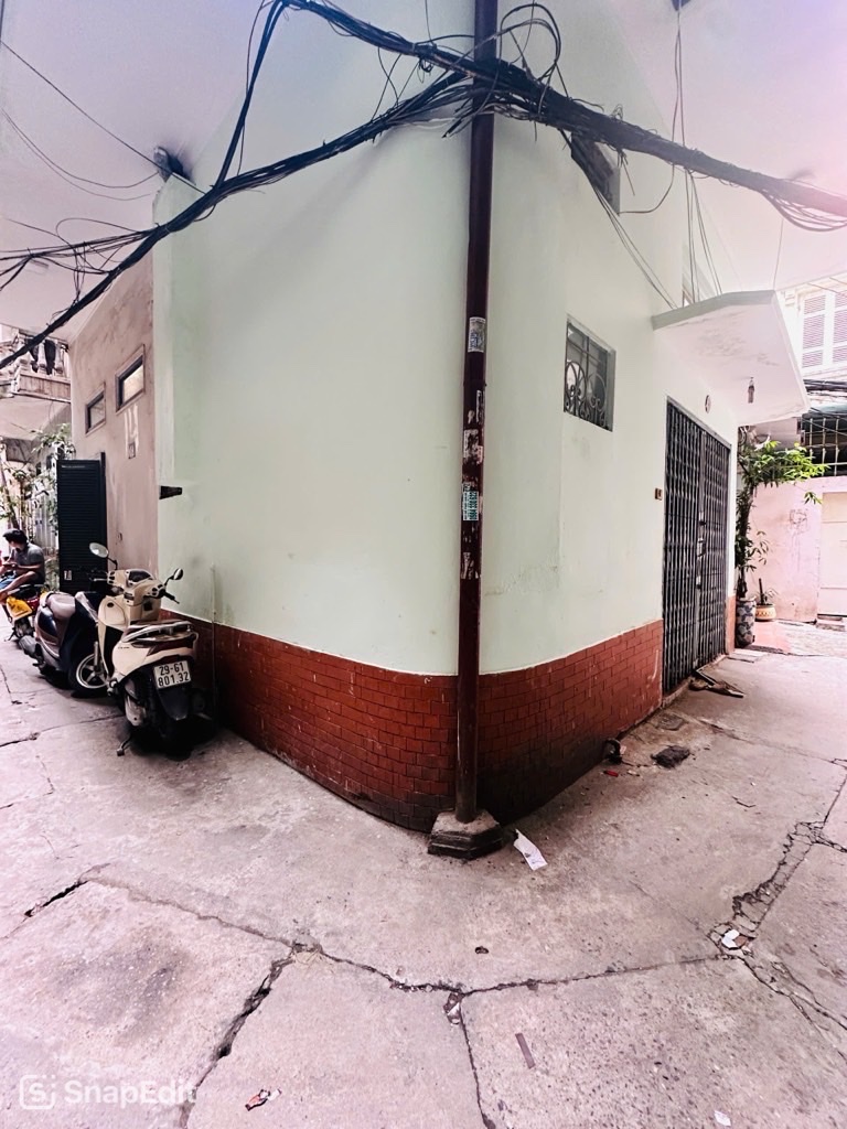  CẦU GIẤY DT 30M x4 TẦNG CHỈ 6 TỶ,LÔ GÓC,MẶT NGÕ THÔNG KINH DOANH,15M Ô TÔ TRÁNH 