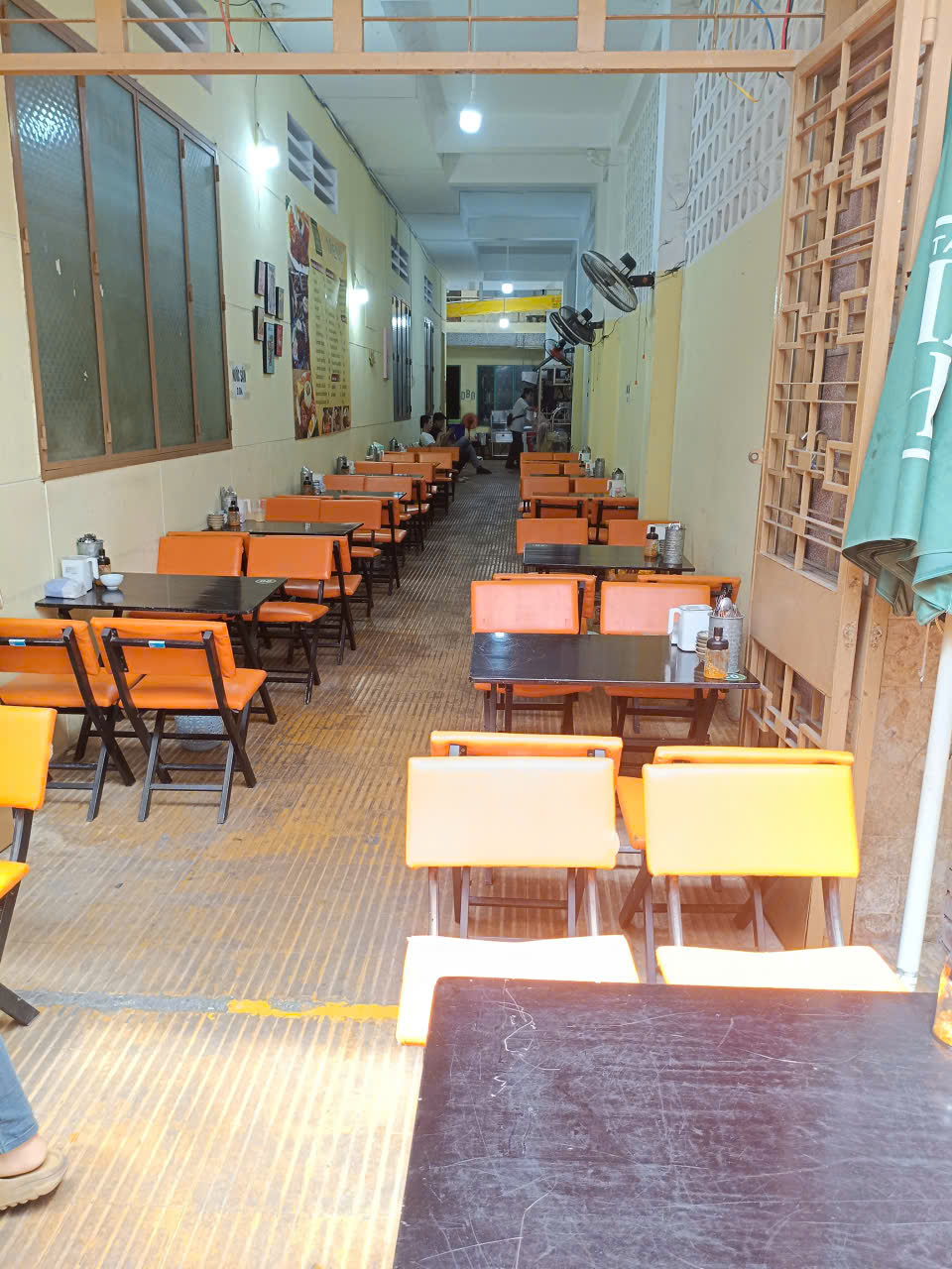  CẦN SANG NHƯỢNG QUÁN CƠM TẤM GIA PHÚ CÓ LƯỢNG KHÁCH ỔN ĐỊNH - QUẬN 3, TP.HCM 