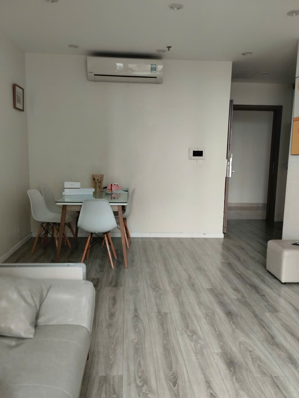  Cho thuê  Vinhomes Gadenia Hàm Nghi, 2 phòng ngủ,80m2 đầy đủ nội thất 17tr 
