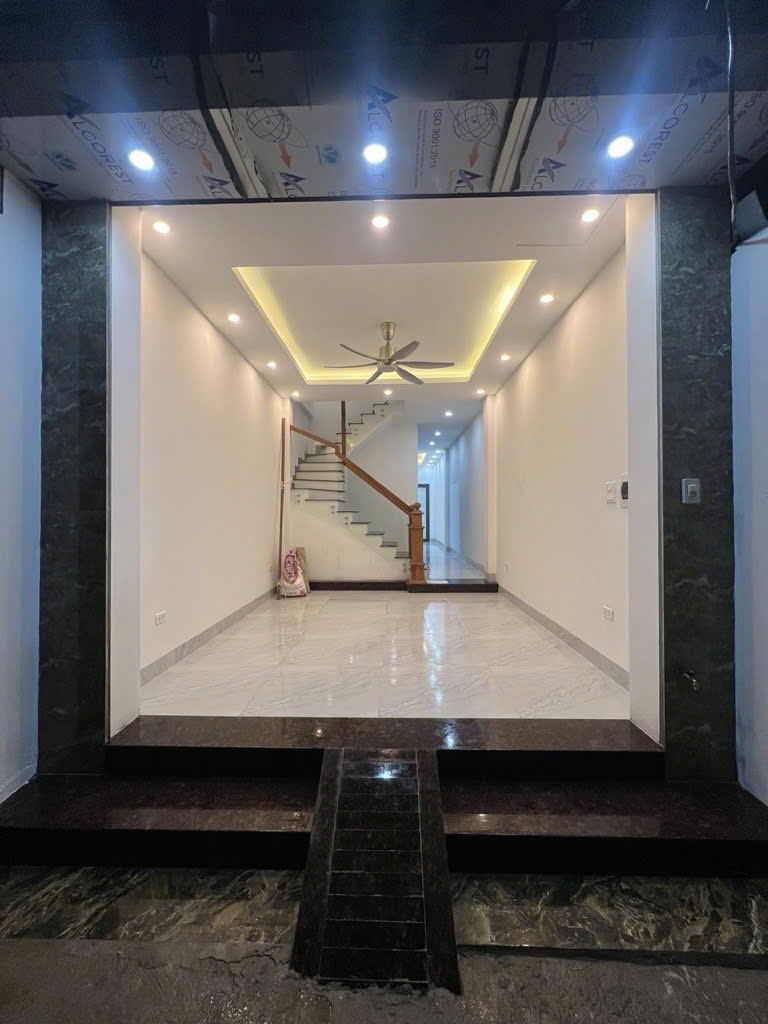  SIÊU PHẨM 51M YÊN LỘ HÀ ĐÔNG_ 5 TẦNG THANG MÁY_ÔTÔ QUA NHÀ_ BÃI XE CÁCH NHÀ 20M_Ở SƯỚNG NHỈNH 10Đ 